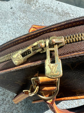 Load image into Gallery viewer, Louis Vuitton Ellipse Monogram GM Handbag