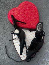 Load image into Gallery viewer, Vintage René Caovilla Pointed Heels (8-8.5)
